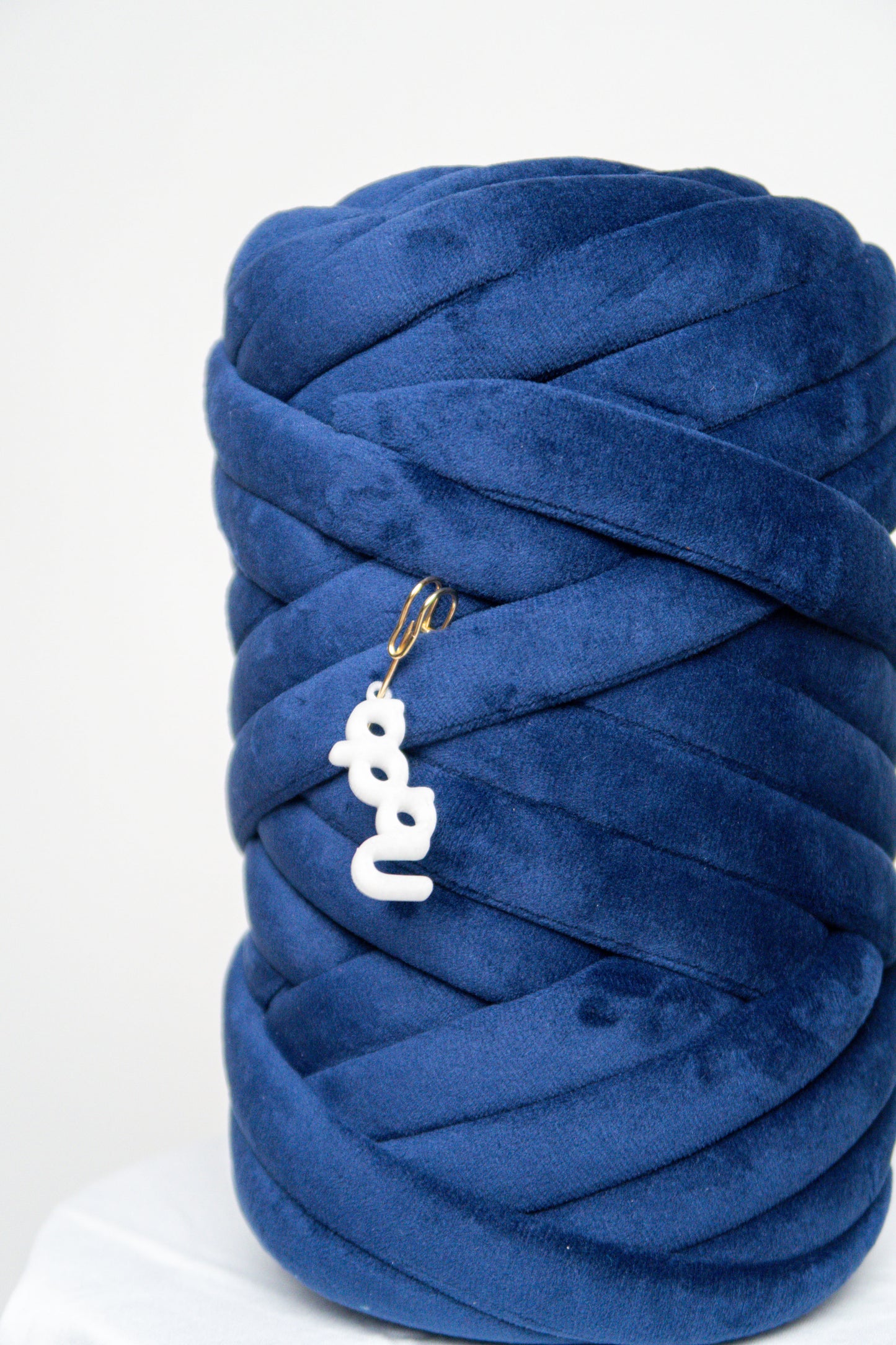 Chunky Yarn ROYAL VELVET by Nada