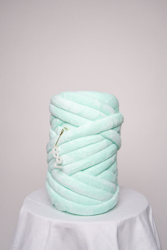 Chunky Yarn MINT VELVET by Nada