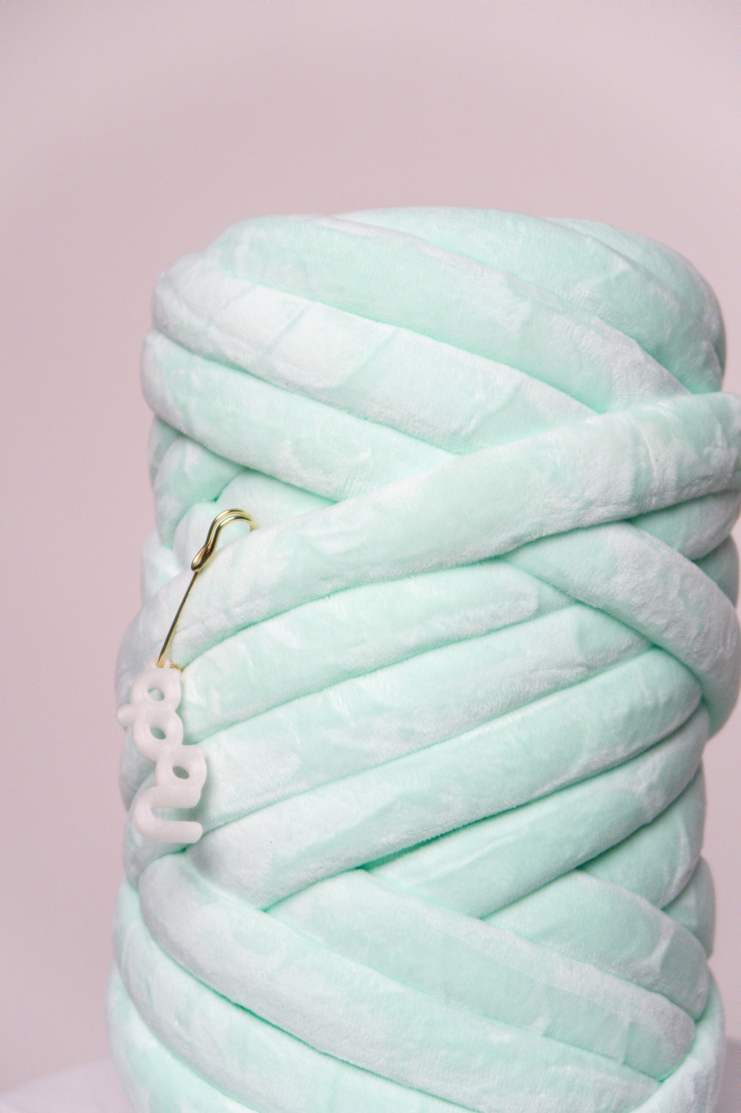 Chunky Yarn MINT VELVET by Nada