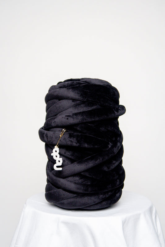 Chunky Yarn BLACK VELVET by Nada