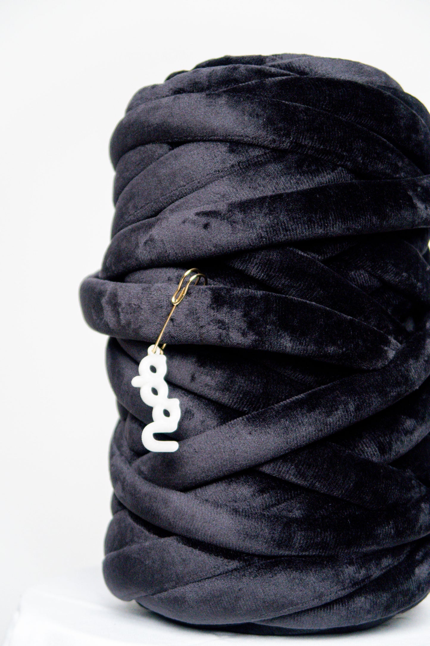 Chunky Yarn BLACK VELVET by Nada