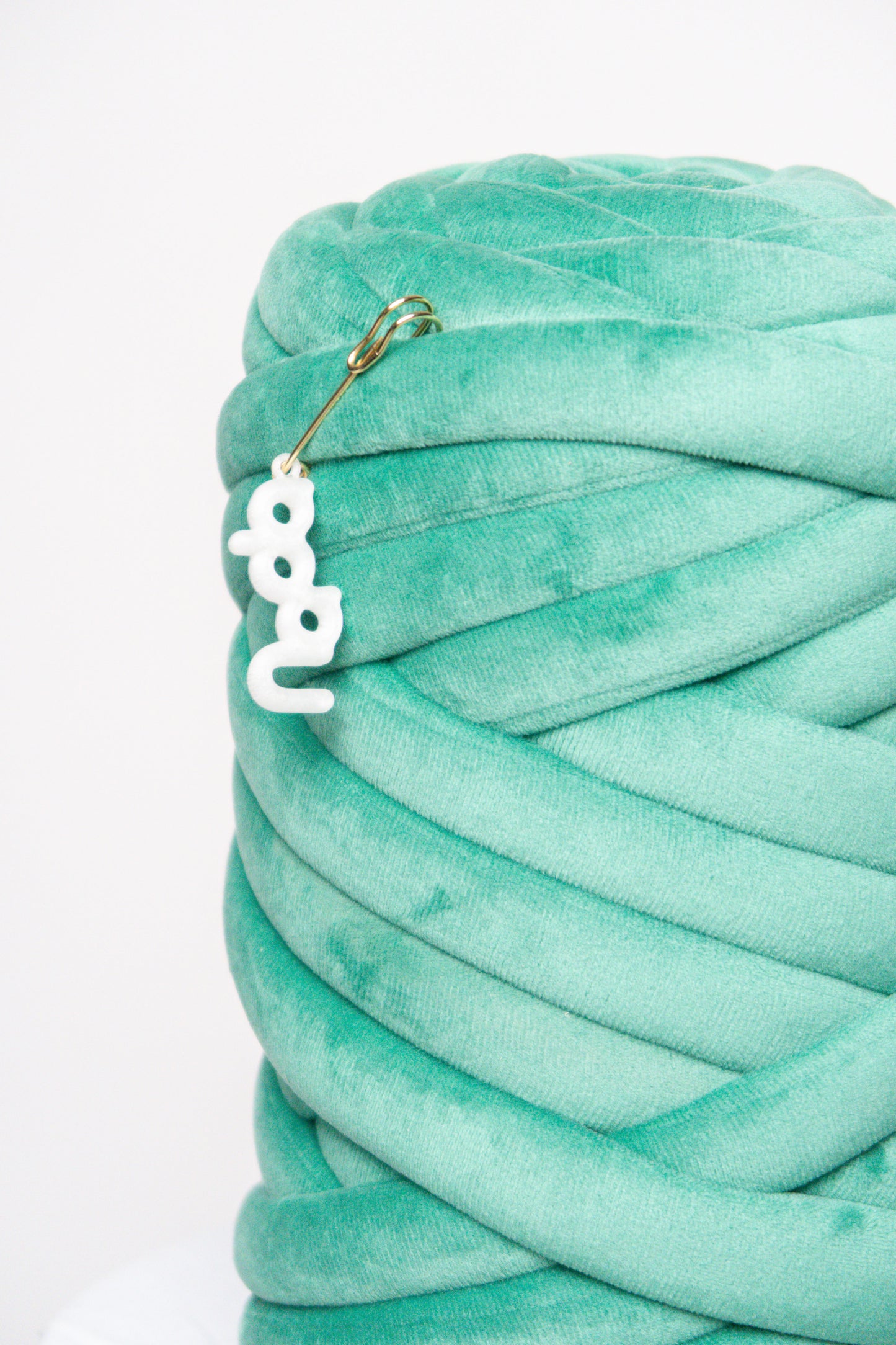 Chunky Yarn EMERALD VELVET by Nada