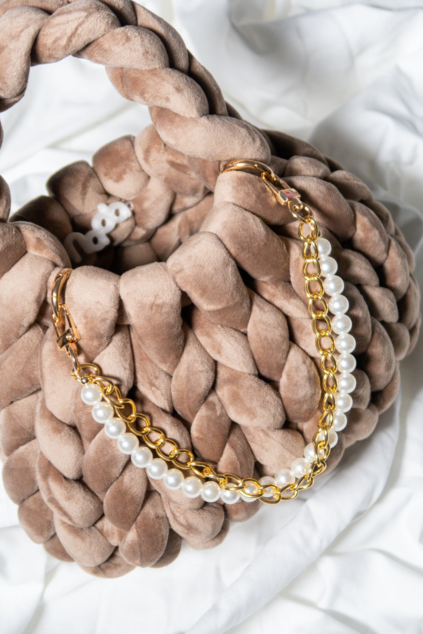 Gold design with pearls