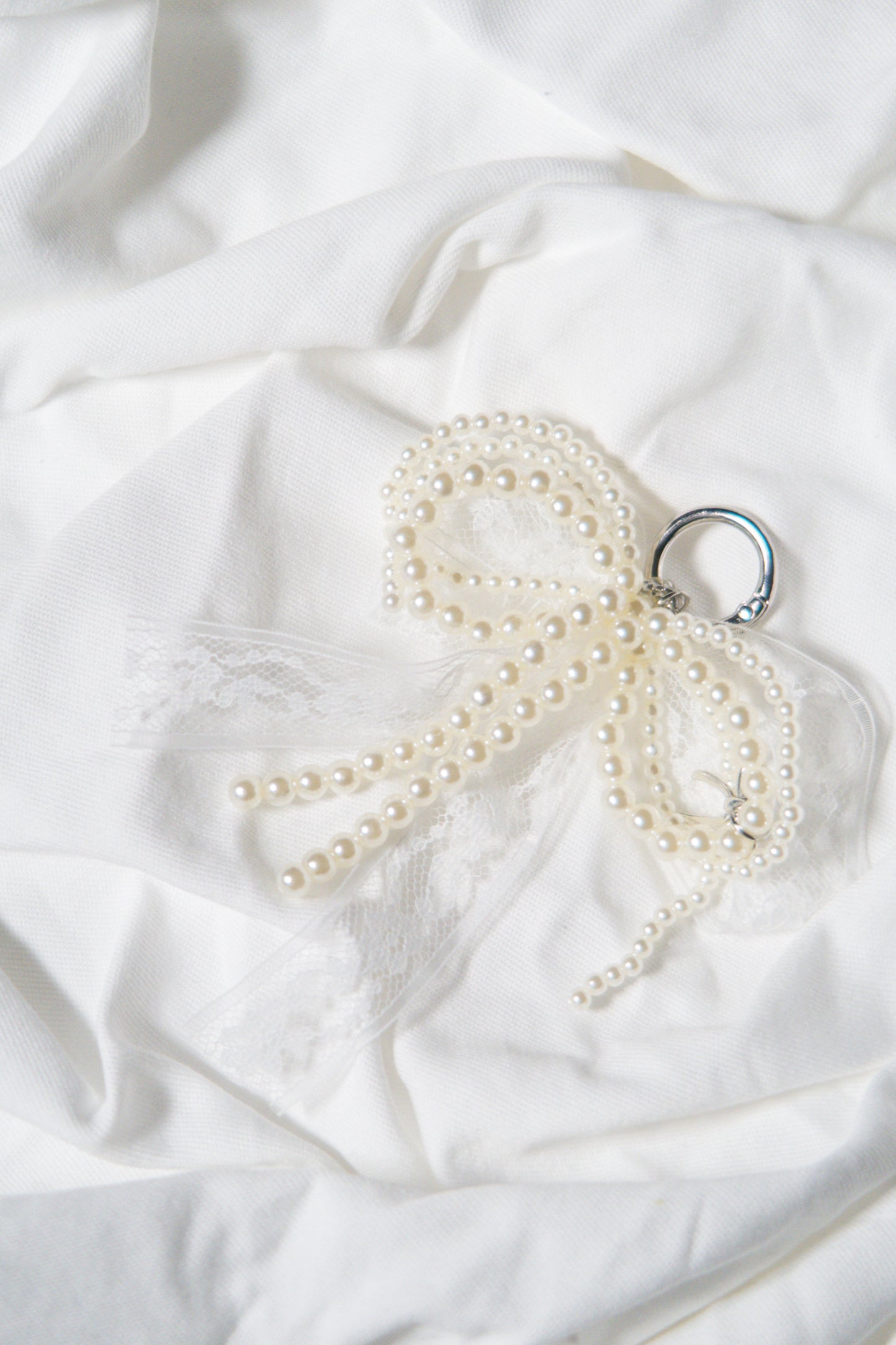 Pearl Bow Design by Nada