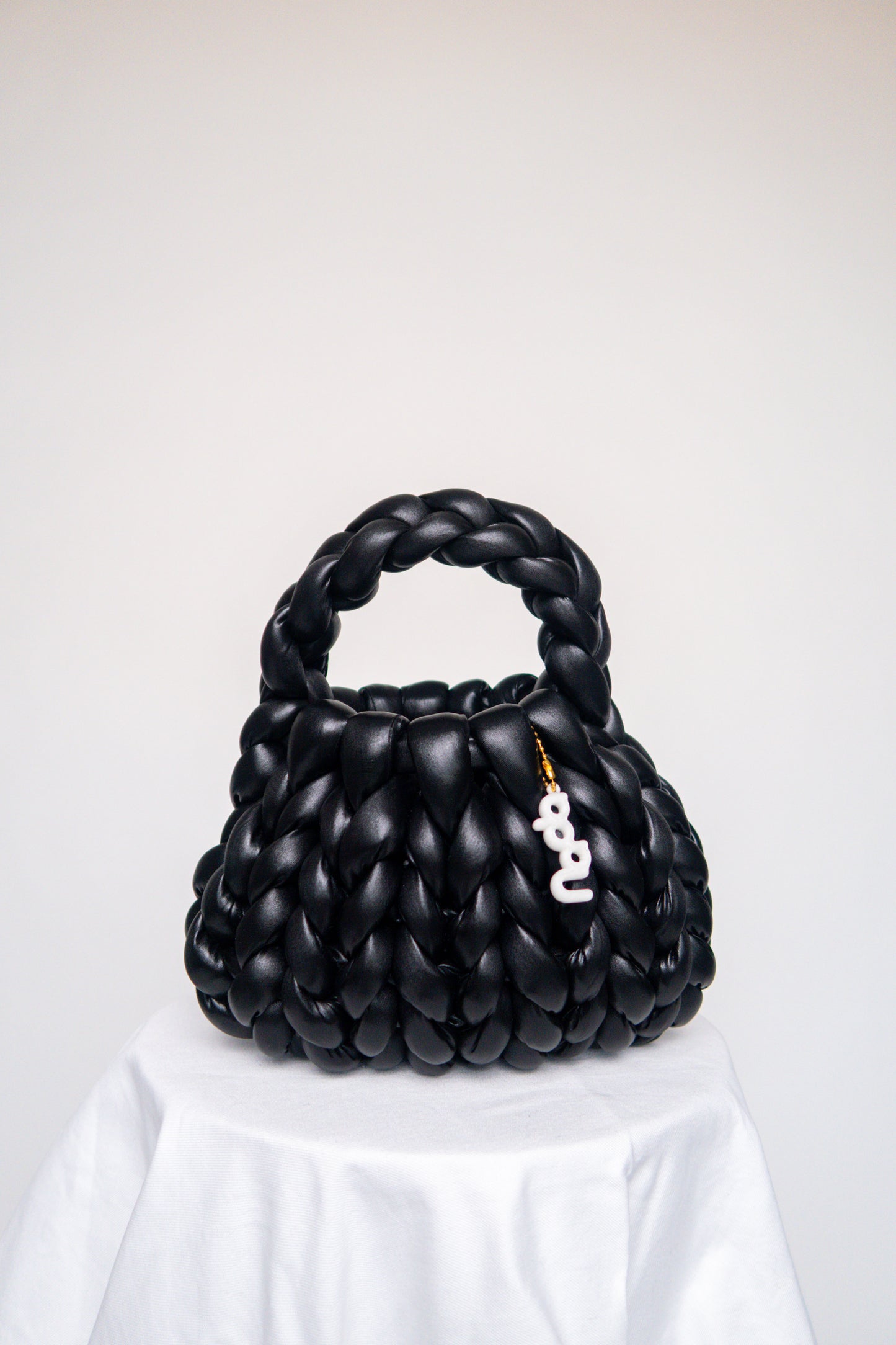 handbag BLACK shiny